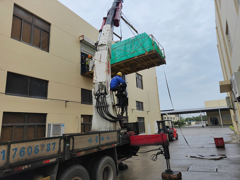 大型設備吊裝搬運