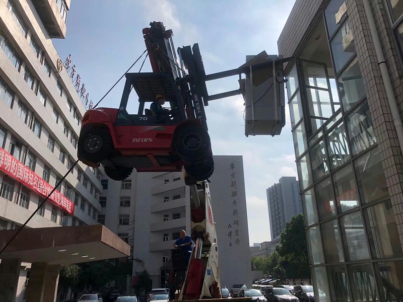 醫(yī)院精密設(shè)備搬運(yùn)